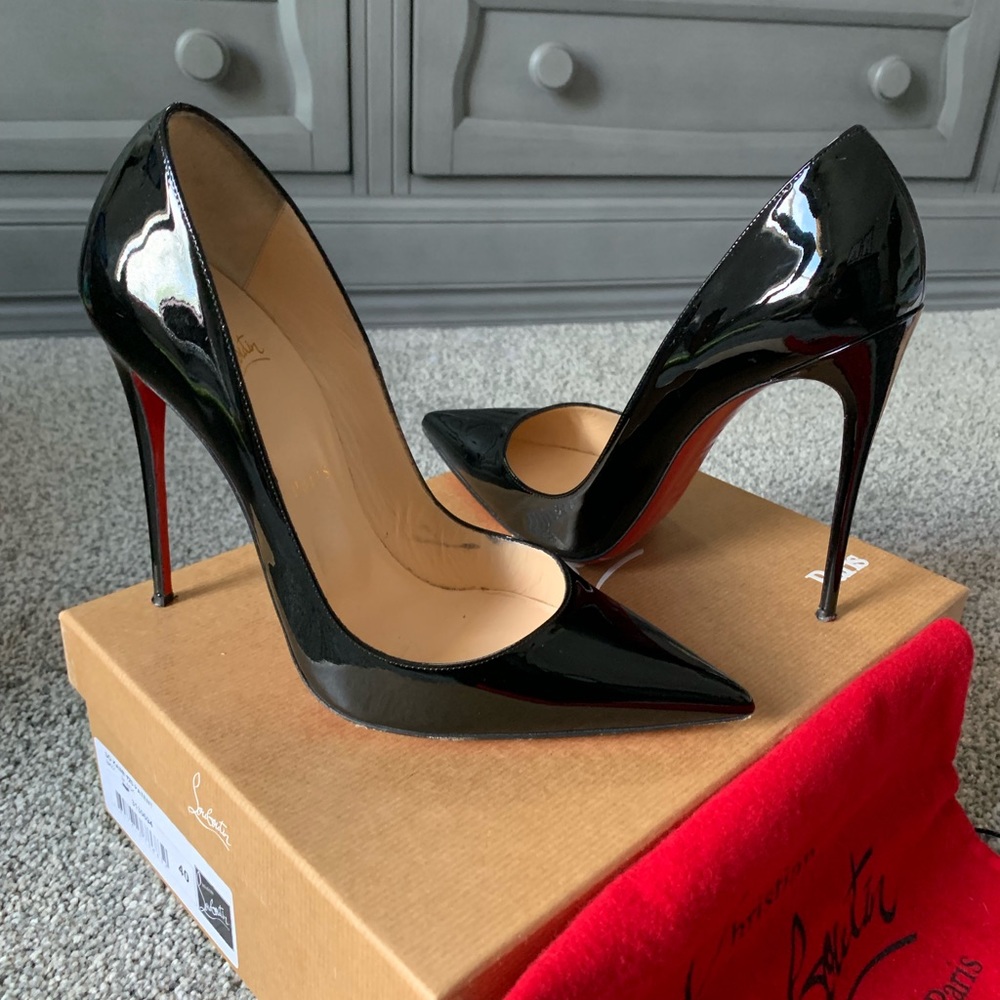 Black So Kate pumps